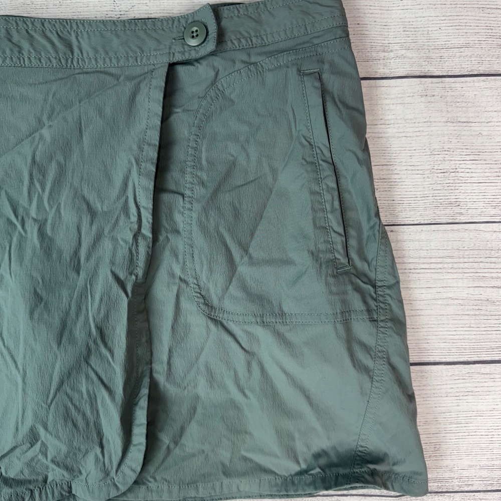 Patagonia Women Sage Green Wrap Front Hiking Skort Size 14 Lightweight‎ Stretch - Picture 2 of 7